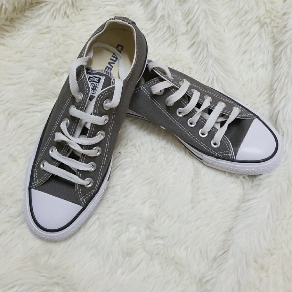 Converse all star NWOT!